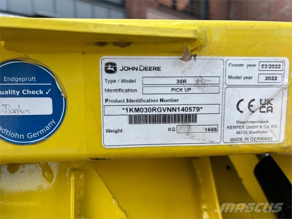 John Deere 30R Osprzęt do słomy