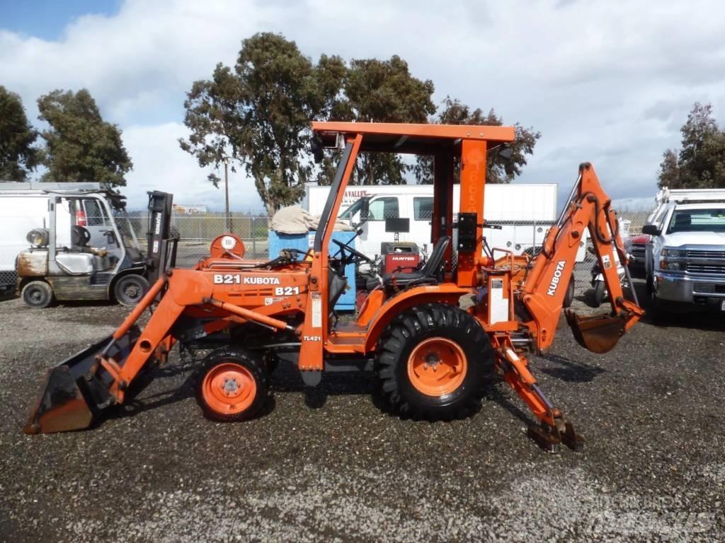 Kubota B 21 Koparko-ładowarki