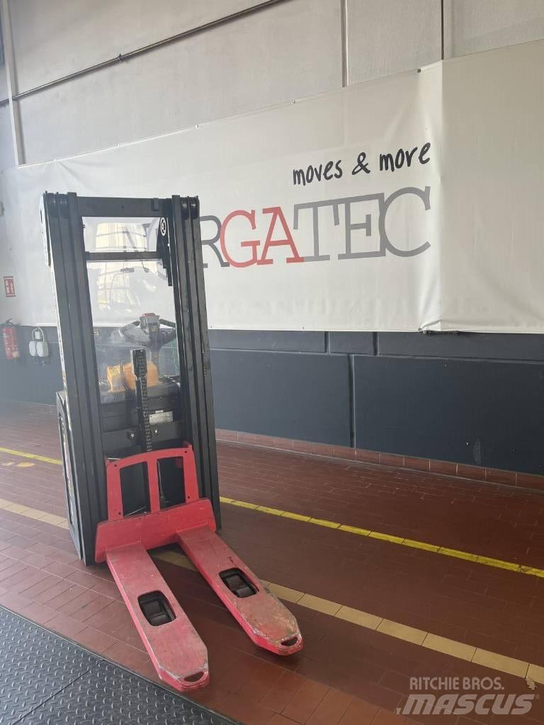 Hyster S1.4 Wózki widłowe unoszące z dyszlem