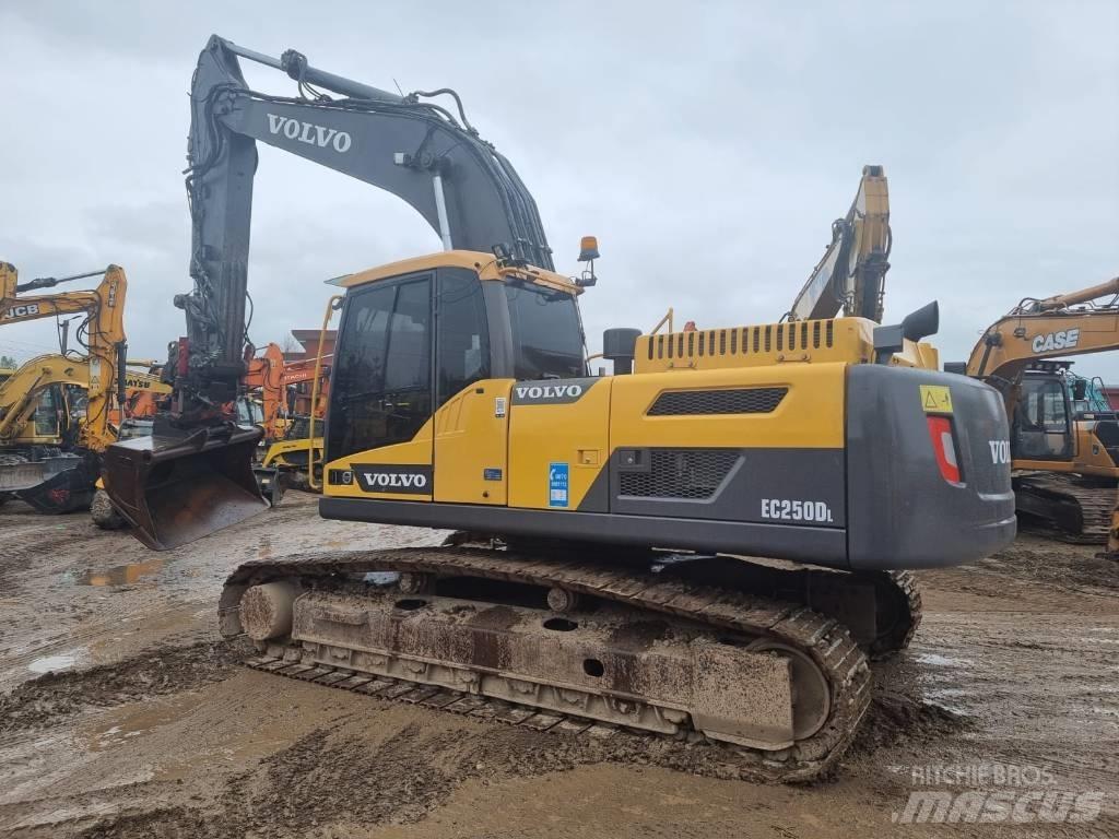 Volvo EC 250 D L Koparki gąsienicowe