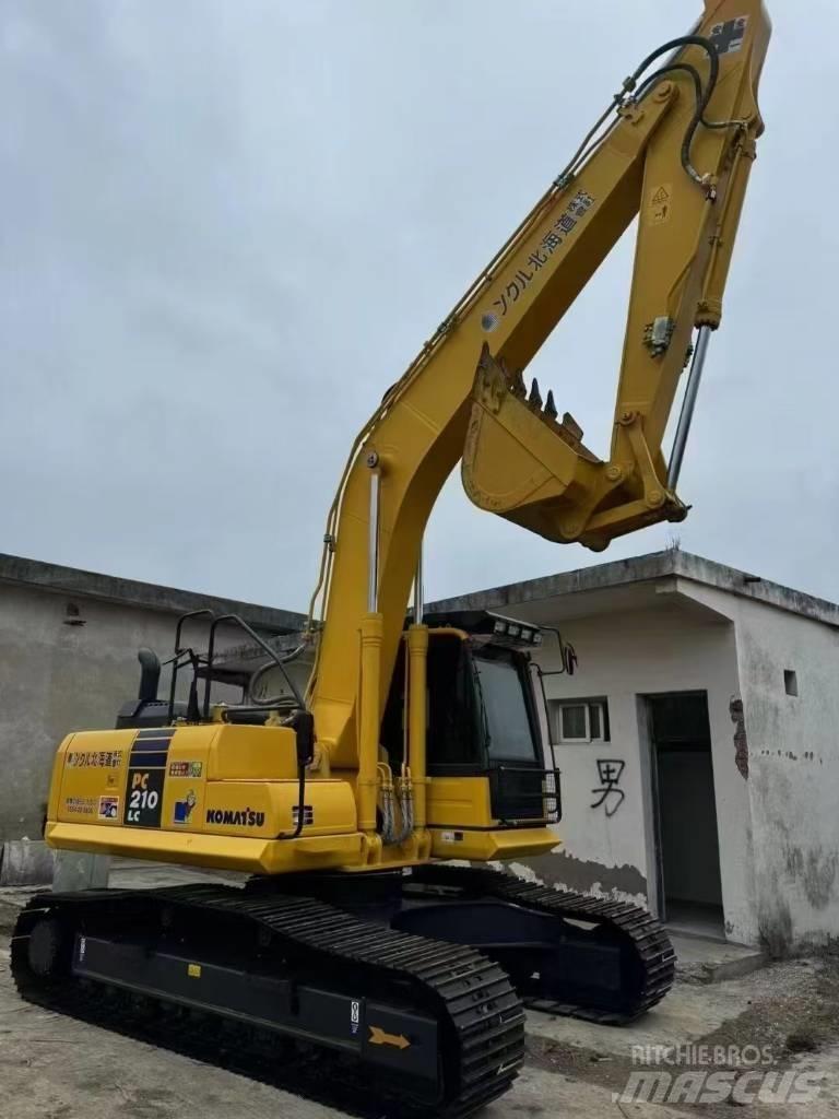 Komatsu 210LC-8 Koparki gąsienicowe