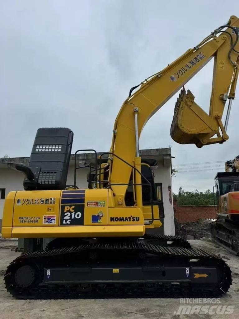 Komatsu 210LC-8 Koparki gąsienicowe