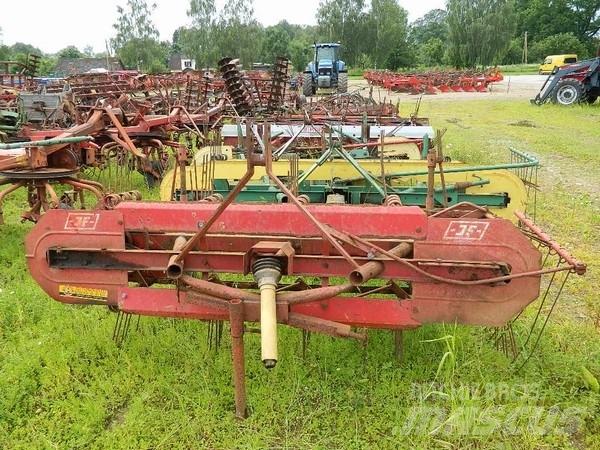 JF HSR 200 Zgrabiarki i przetrząsacze