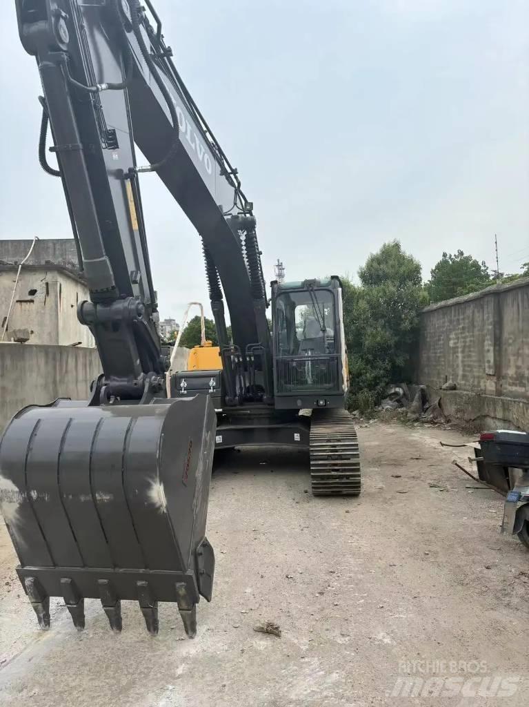 Volvo EC 210 Midikoparki  7t - 12t