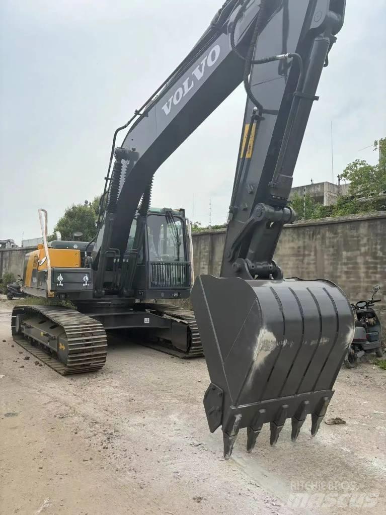 Volvo EC 210 Midikoparki  7t - 12t