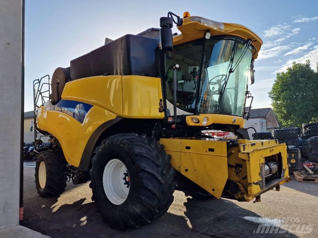 New Holland CR 9060 Kombajny zbożowe