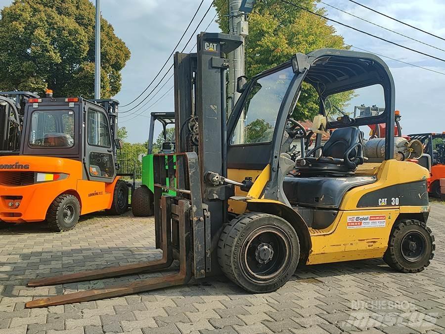 CAT GP30N Wózki LPG