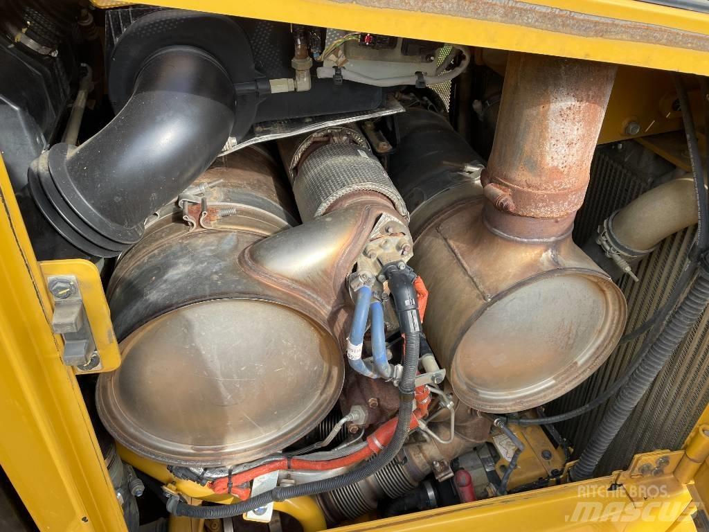 CAT D 6 T LGP EPA Spycharki gąsienicowe