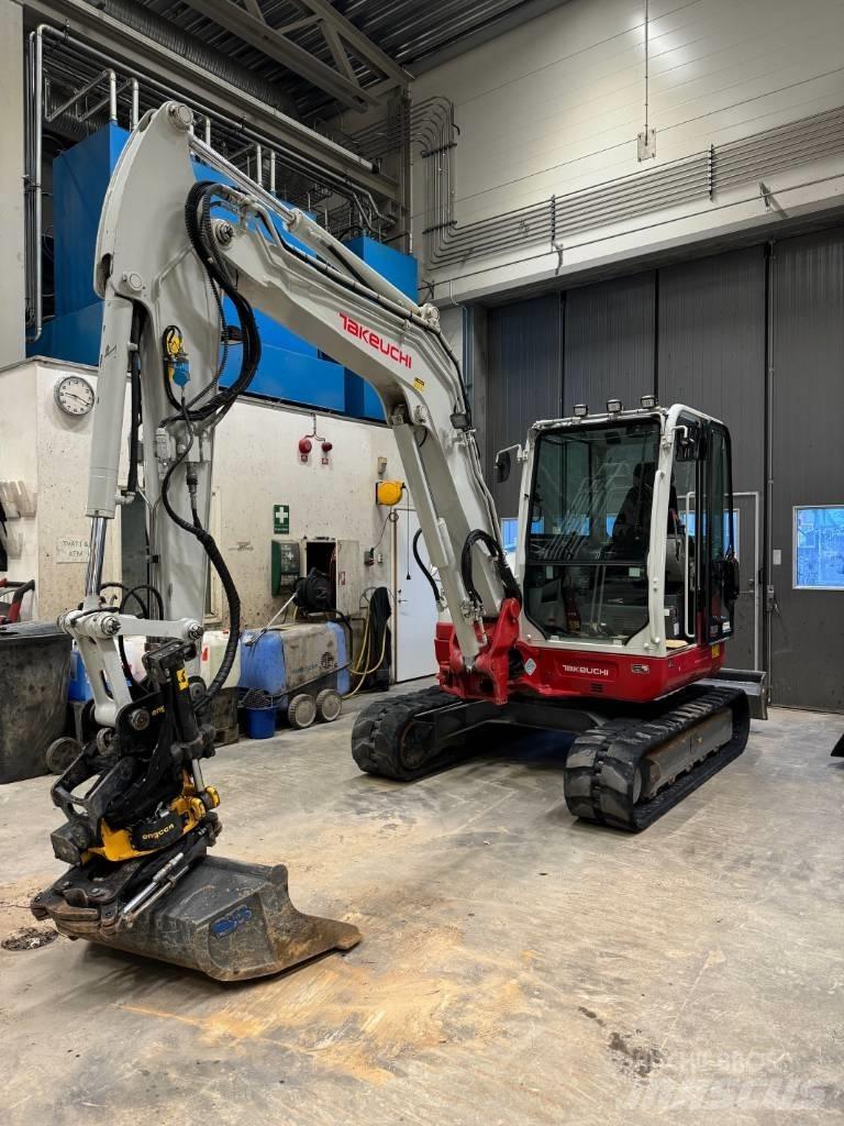 Takeuchi TB 260 Minikoparki