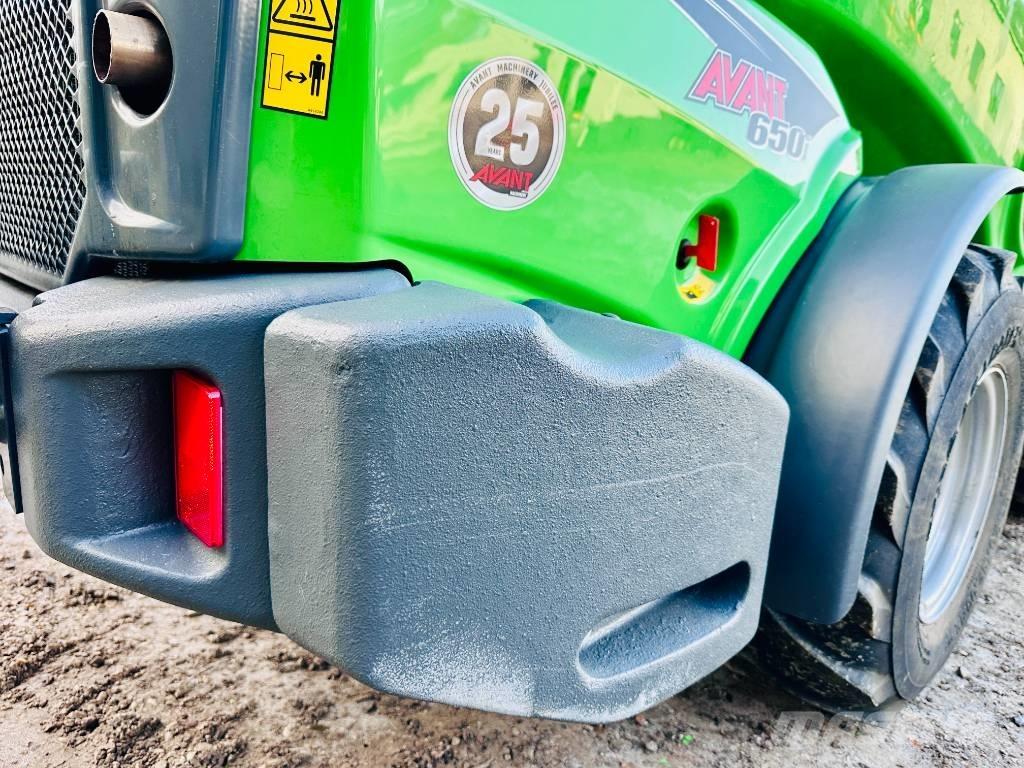 Avant 650 i Ładowarki wielofunkcyjne