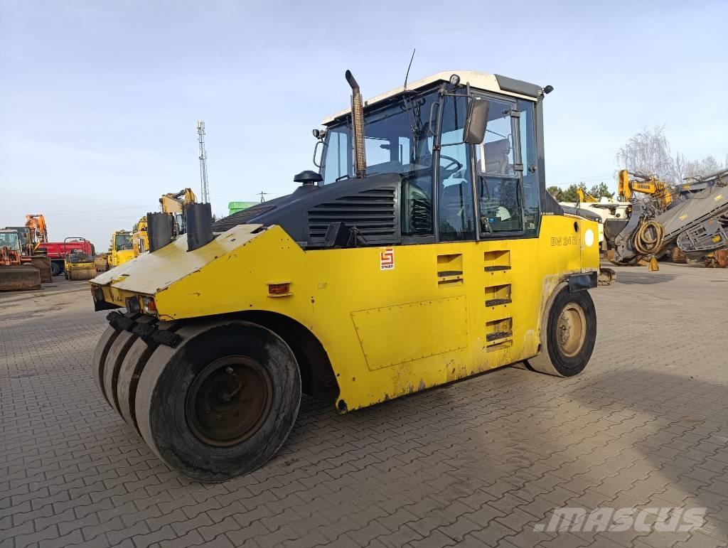 Bomag BW 24 R Walce ogumione