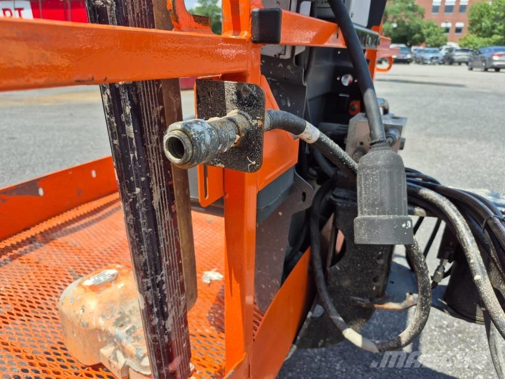 JLG 600 S Podnośniki teleskopowe