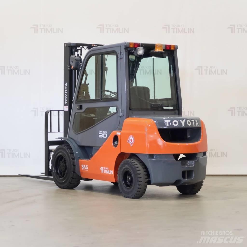 Toyota 02-8FDF30 Wózki Diesla