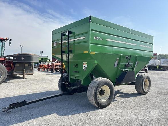 J&M 680/760 Przyczepy zbożowe