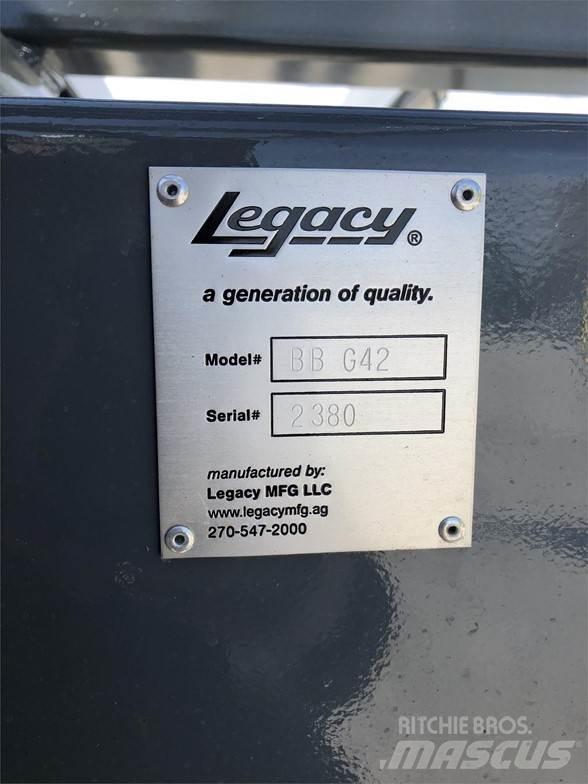  LEGACY BB G42 Inne przyczepy