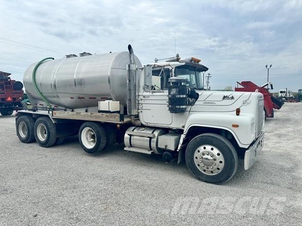 Mack RS600L Maszyny budowlane - Inne