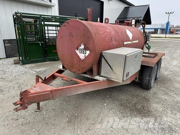  SHOP BUILT Przyczepy cysterny