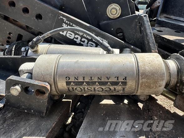 YETTER  Maszyny budowlane - Inne