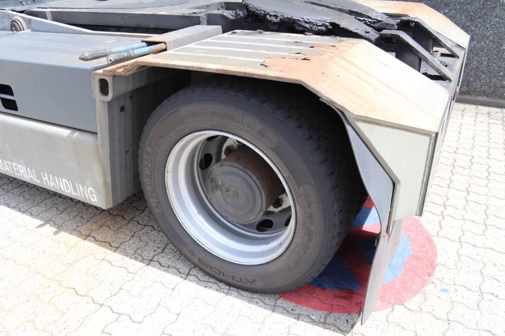 Kalmar TR 618 i Ciągniki terminalowe