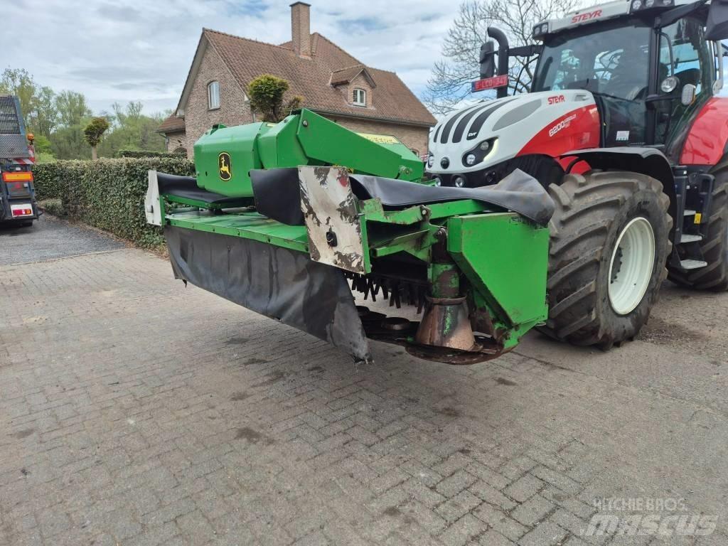 John Deere 131 Kosiarki ze wstępną obróbka paszy