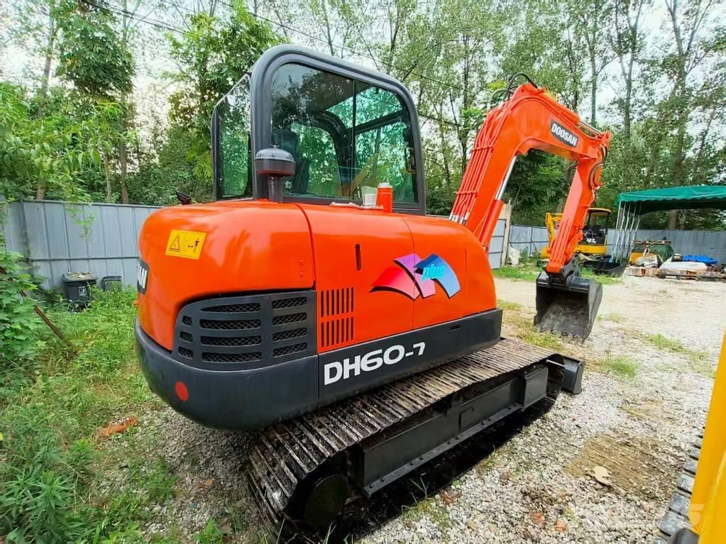 Doosan DH 60 Minikoparki