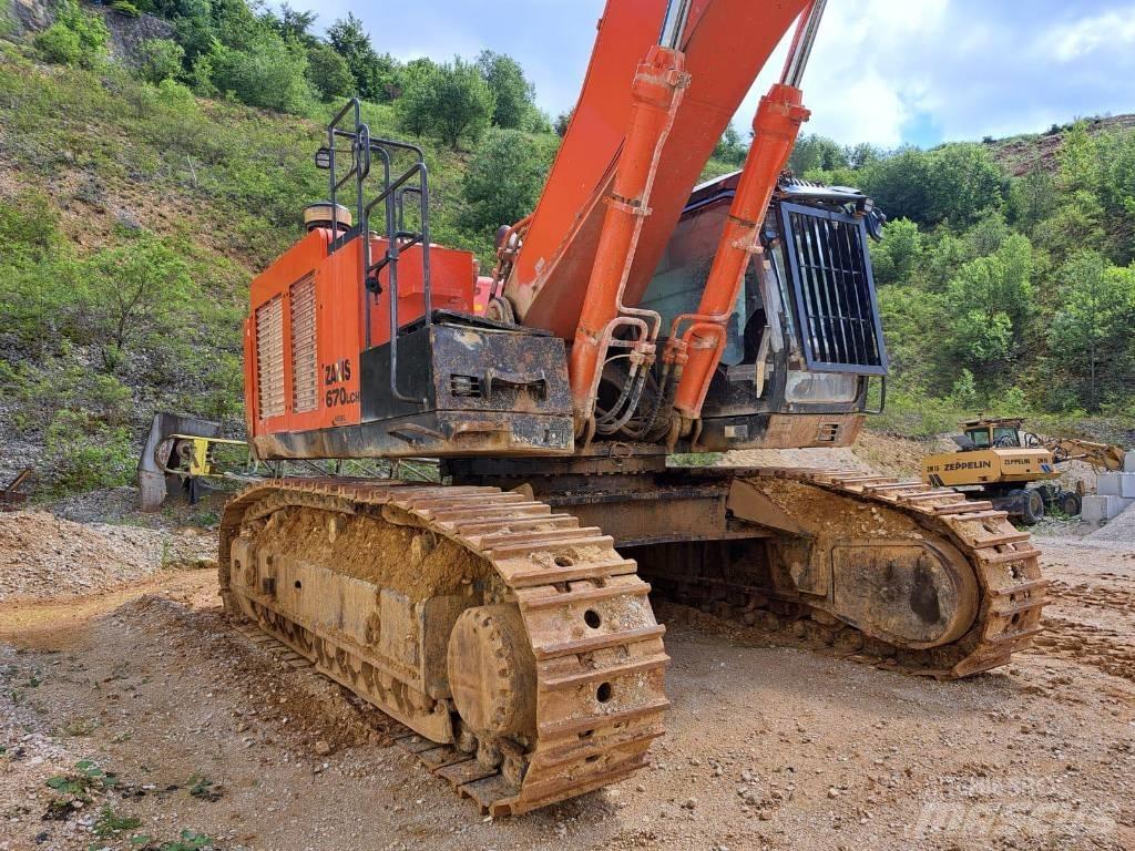 Hitachi ZX670ICH-5B Koparki gąsienicowe