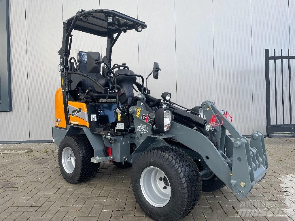 GiANT G1500 X-tra Ładowarki wielofunkcyjne