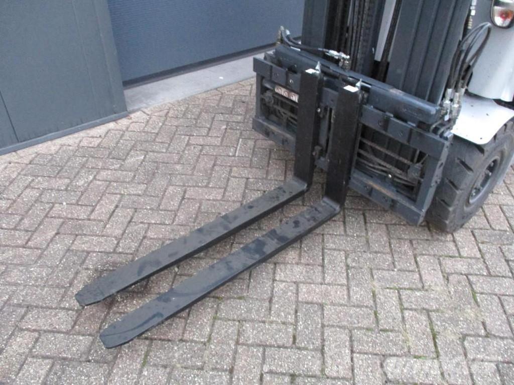 Still RX 60-25 Wózki elektryczne