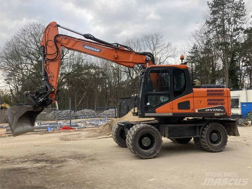 Doosan DX 170-5 W Koparki kołowe