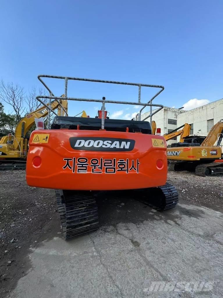 Doosan DX300LC Koparki gąsienicowe