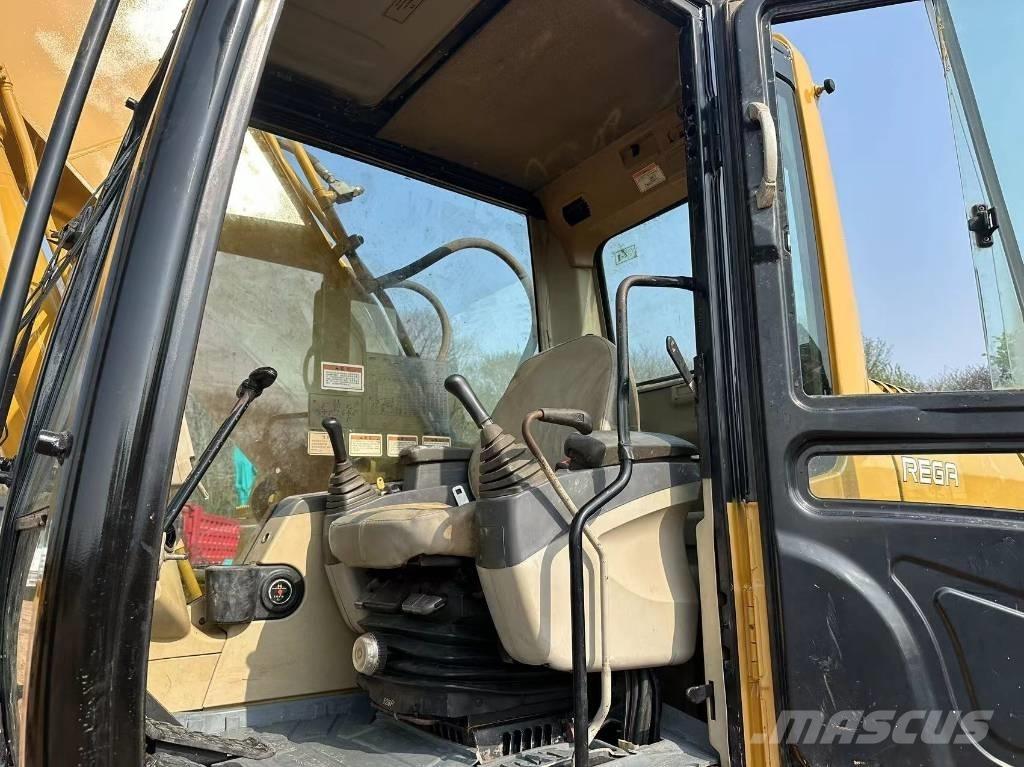 CAT 325 CL Koparki gąsienicowe