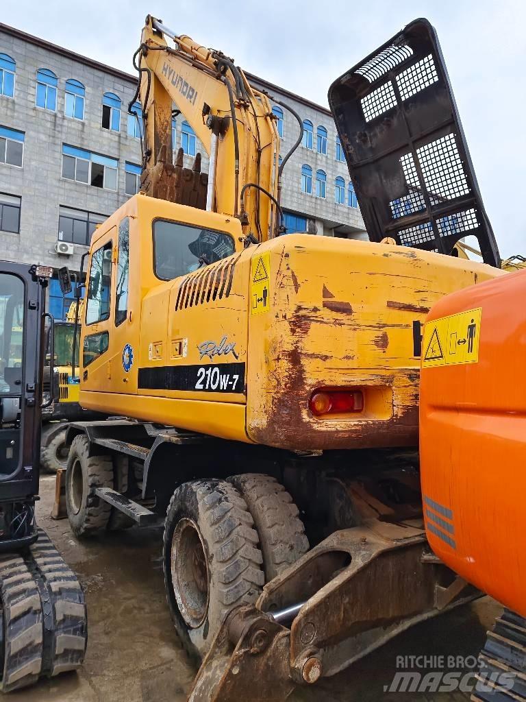Hyundai R210W-7 Koparki kołowe