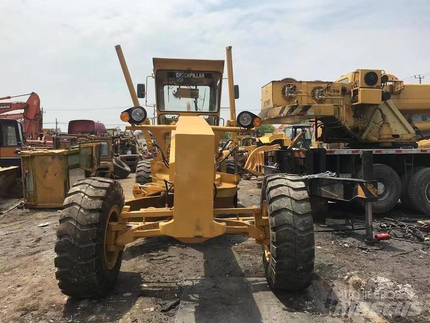 CAT 140 Równiarki