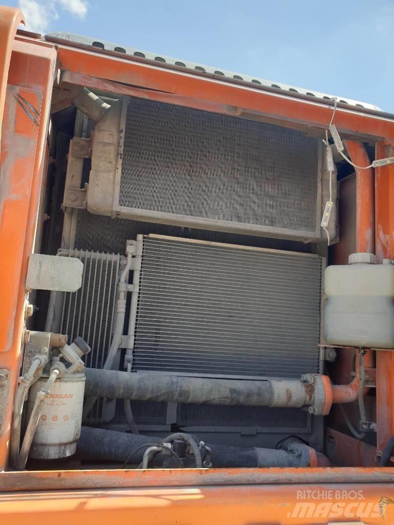 Doosan DX210WA Koparki kołowe