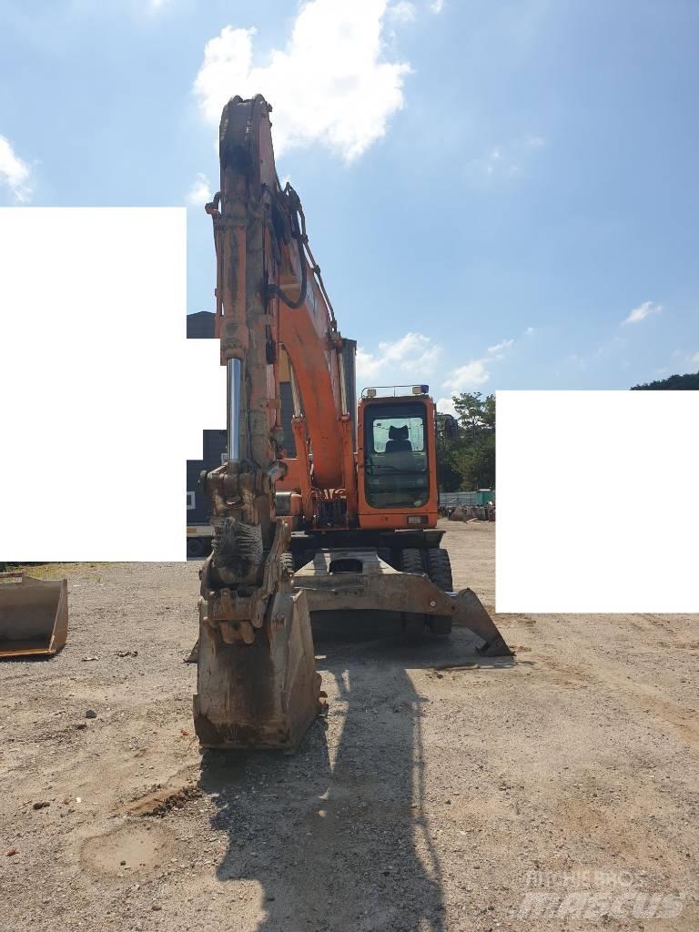Doosan DX210WA Koparki kołowe