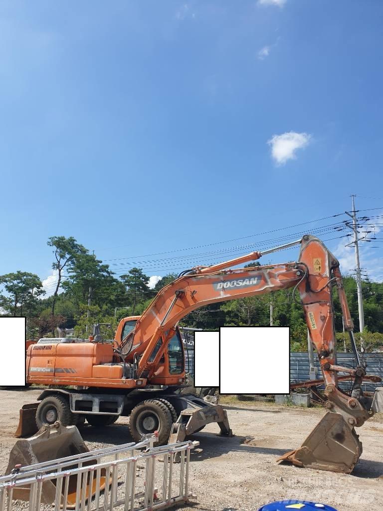Doosan DX210WA Koparki kołowe