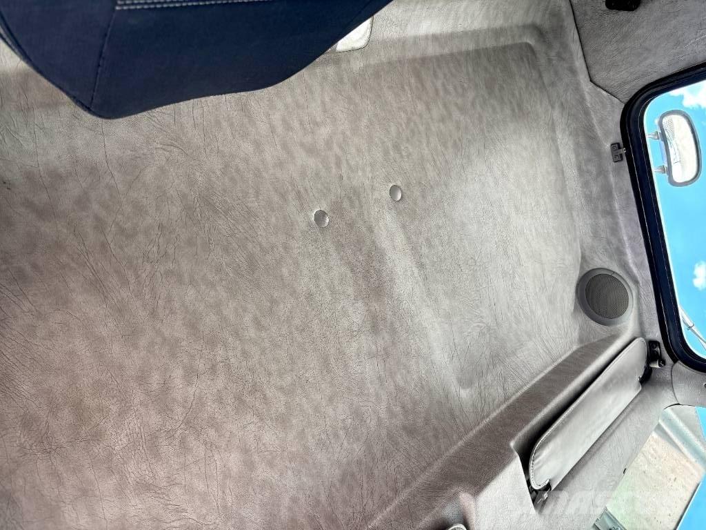 Kenworth T 300 Ciągniki siodłowe