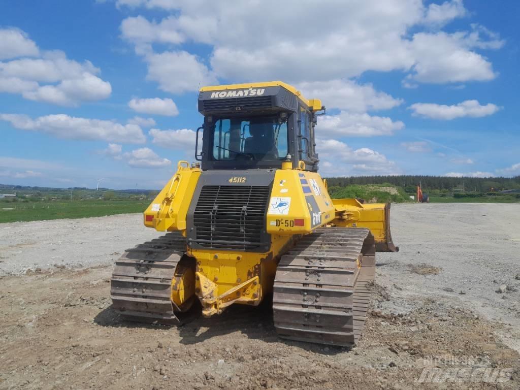 Komatsu D61 PX-24 Spycharki gąsienicowe
