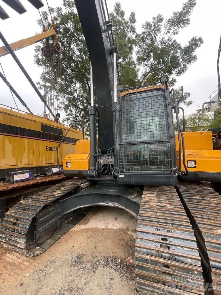 Hyundai R210 Koparki gąsienicowe