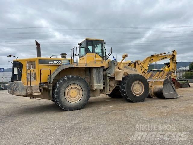 Komatsu WA 600-6 Ładowarki kołowe