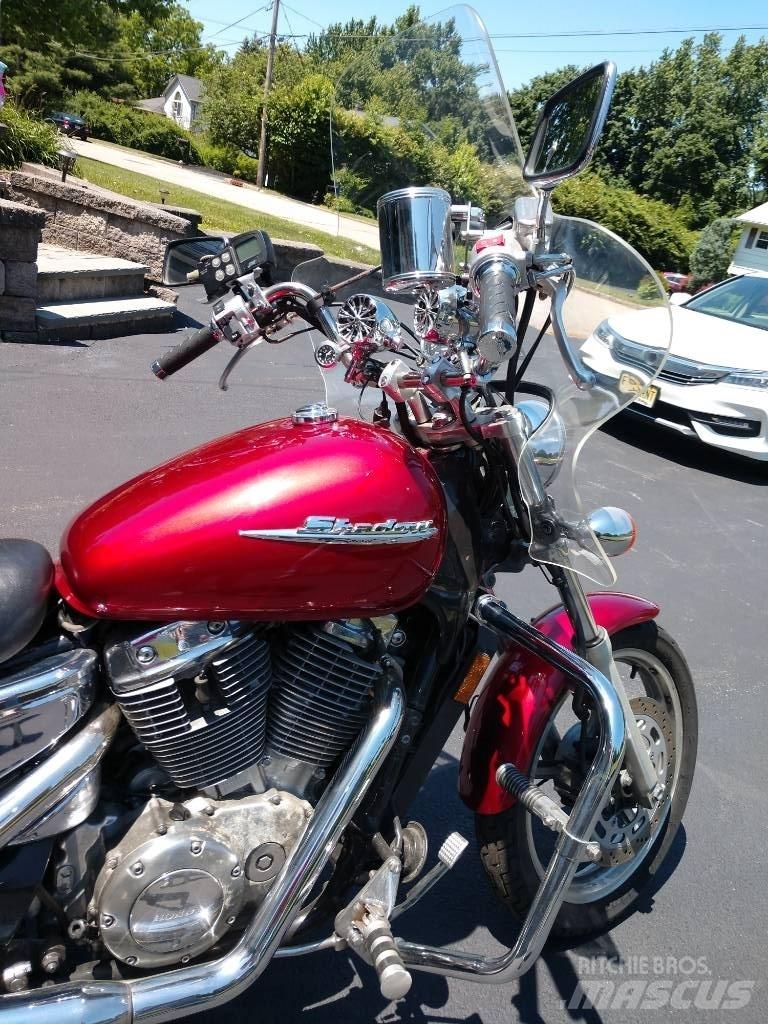 Honda VT1100 Łodzie, pontony i barki budowlane