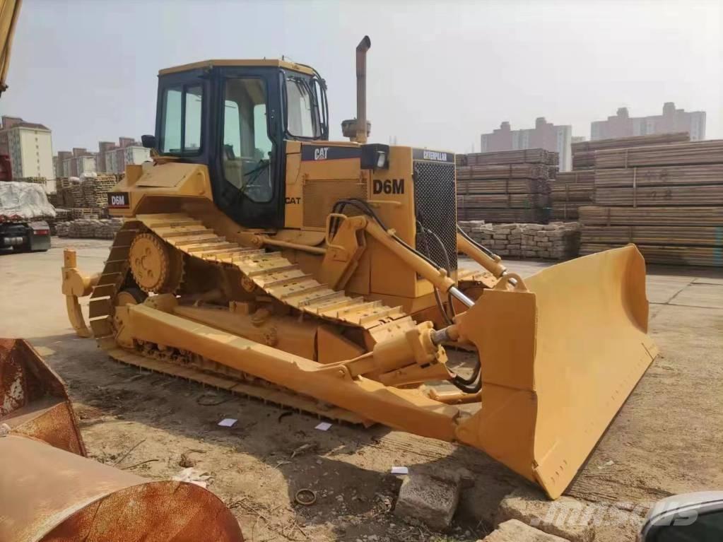 CAT D 6 M Spycharki gąsienicowe
