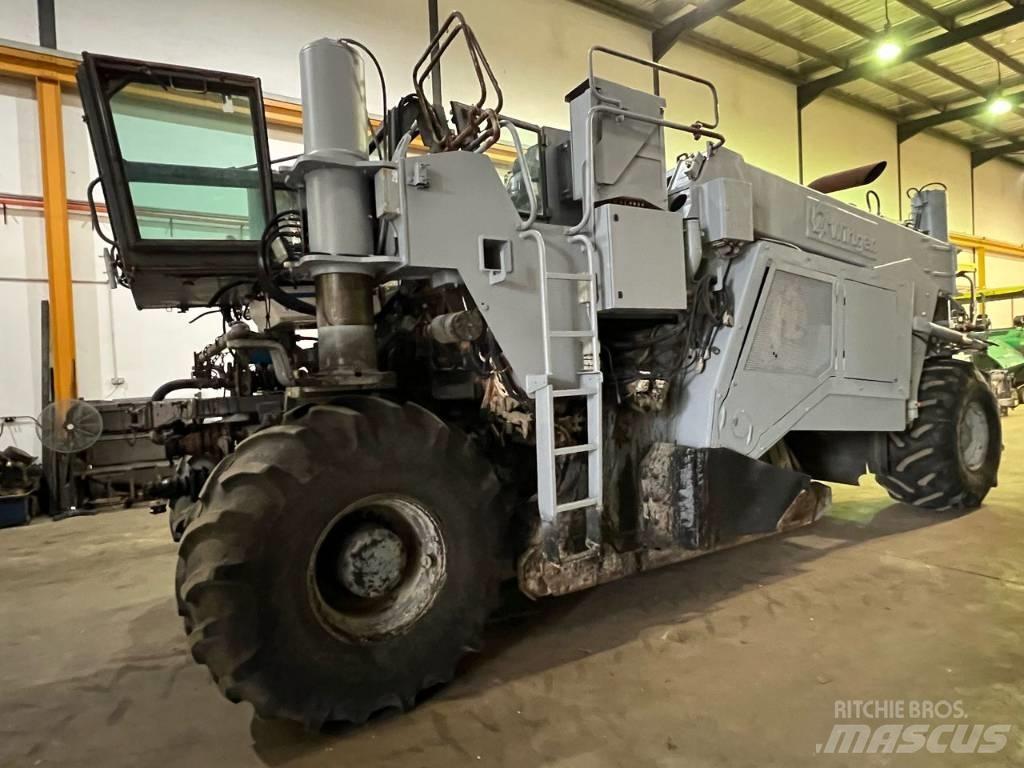 Wirtgen WR2500 Recyklery do asfaltu