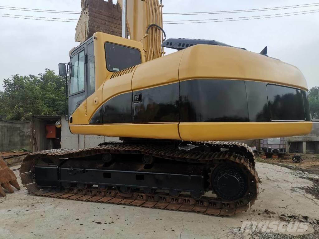 CAT 325C Koparki gąsienicowe