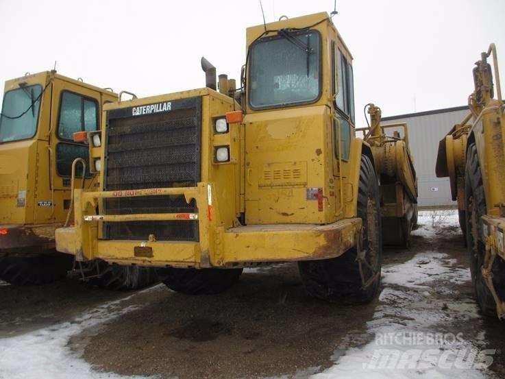 CAT 631E II Skrobaki