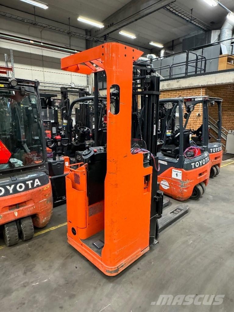Toyota SSE135L Samojezdne maszyny do załadunku