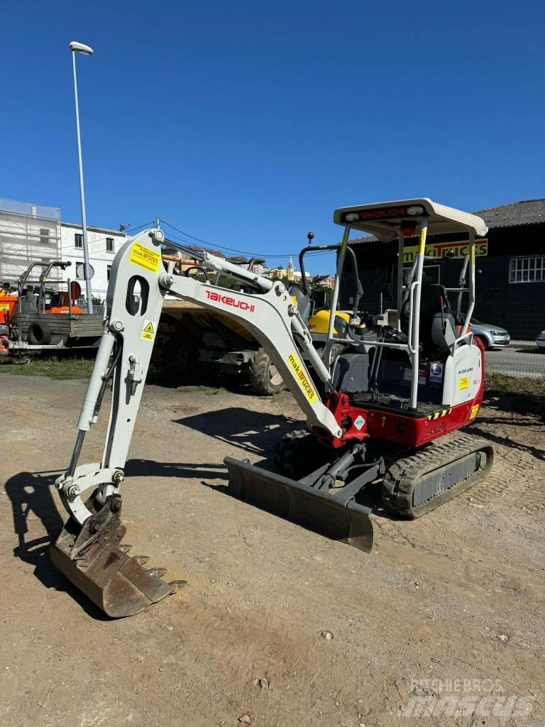 Takeuchi TB216 Minikoparki