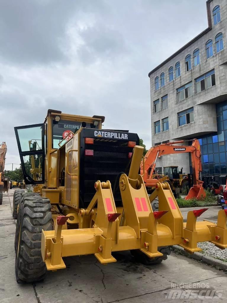 CAT 140 H Równiarki
