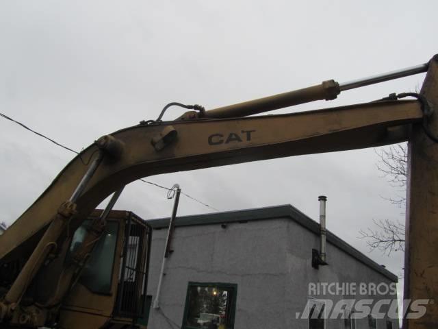 CAT 235 B Koparki gąsienicowe