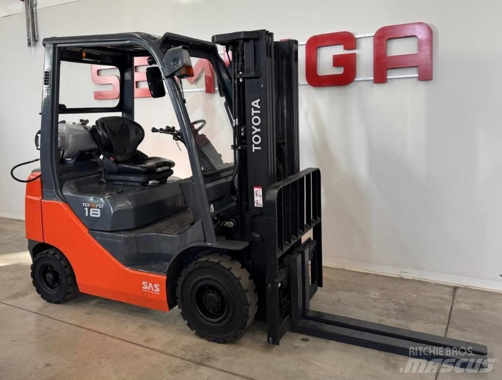 Toyota 10846 - 8FGF18 Wózki LPG